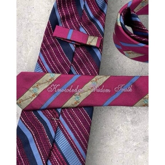 ROBERT GRAHAM Silk Tie USA XL Burgundy Blue Striped W:3.4" EUC - Picture 4 of 7